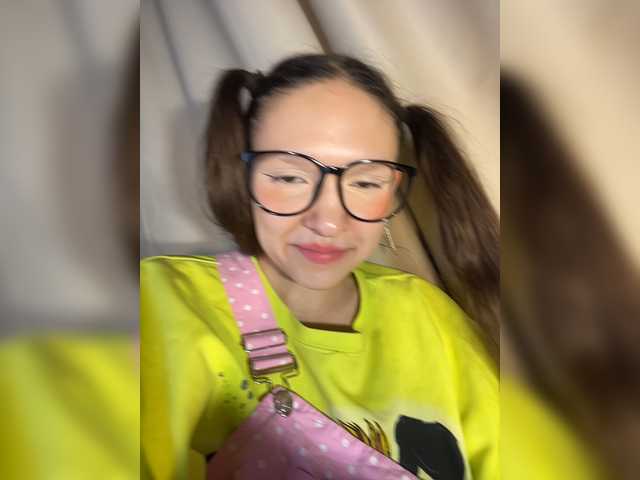 Cute-Lolly live cam on BongaCams