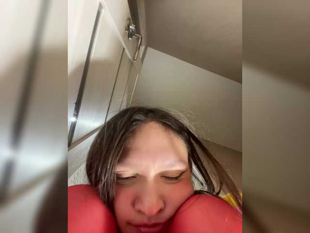 Cute-Lolly live cam on BongaCams