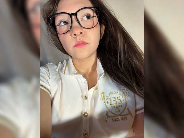 Cute-Lolly live cam on BongaCams