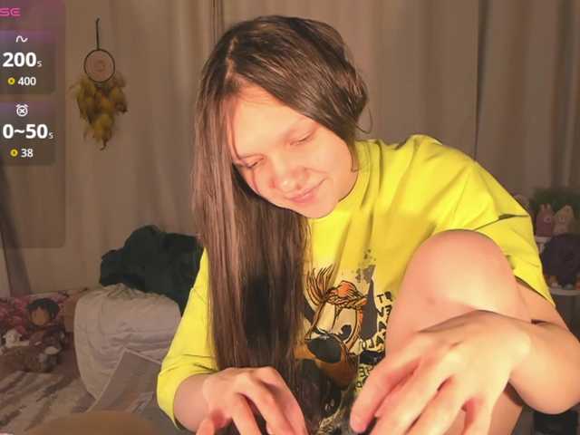 Cute-Lolly's BongaCams show and profile