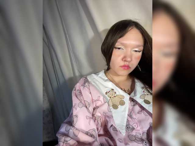 Cute-Lolly live cam on BongaCams