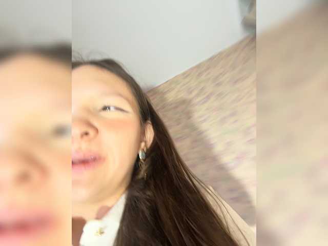 Cute-Lolly live cam on BongaCams