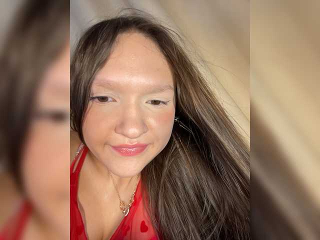 Cute-Lolly live cam on BongaCams