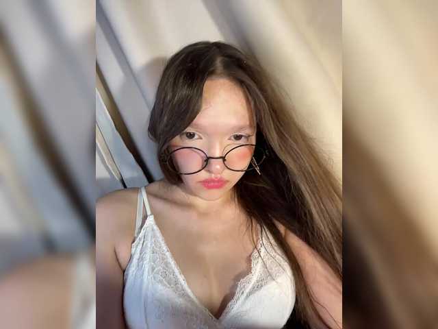 Cute-Lolly live cam on BongaCams