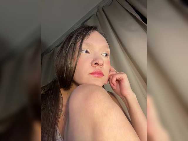 Cute-Lolly live cam on BongaCams
