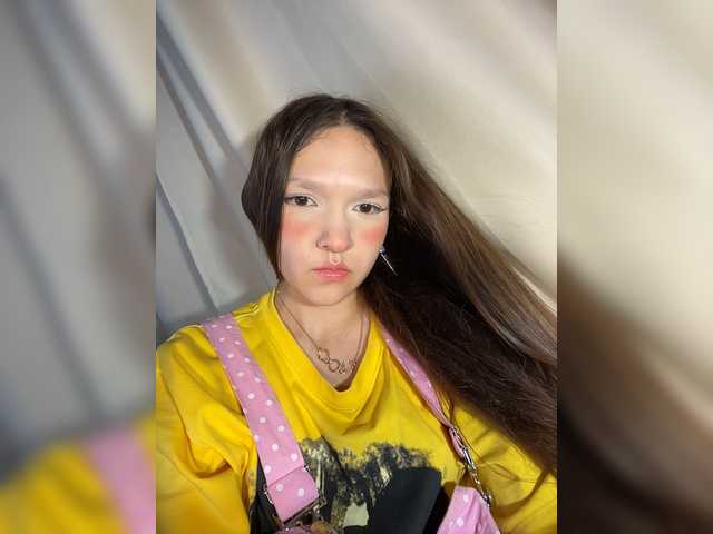 Cute-Lolly live cam on BongaCams