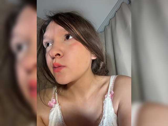 Cute-Lolly live cam on BongaCams