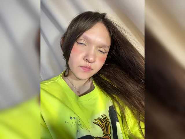 Cute-Lolly live cam on BongaCams