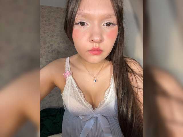 Cute-Lolly live cam on BongaCams