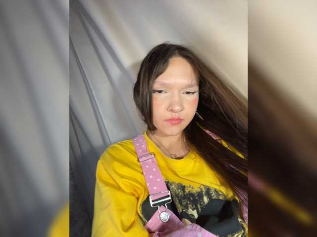 Cute-Lolly live cam on BongaCams