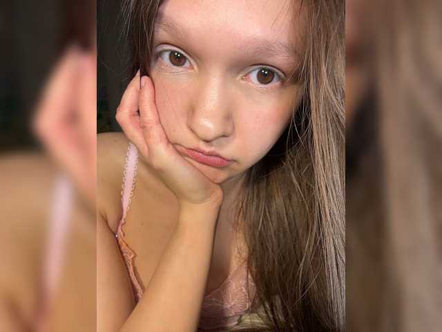 Cute-Lolly live cam on BongaCams