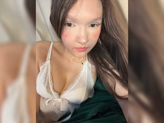 Cute-Lolly live cam on BongaCams