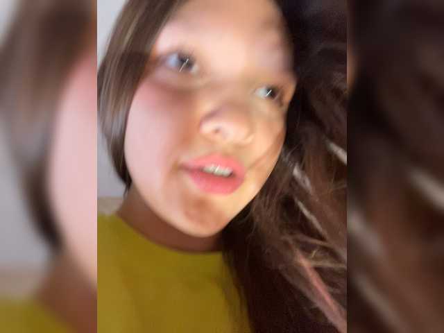Cute-Lolly live cam on BongaCams