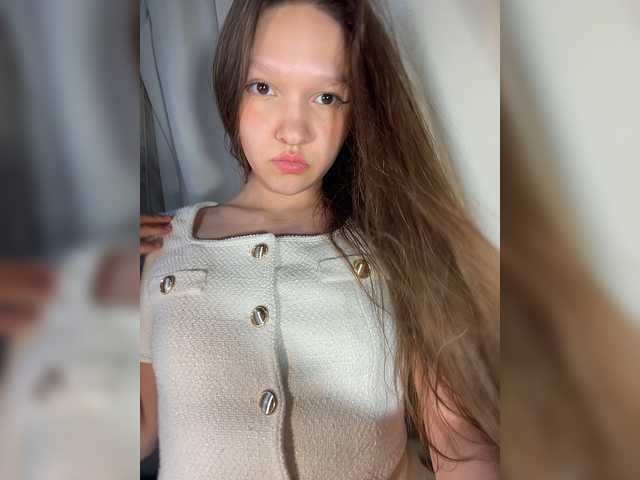 Cute-Lolly live cam on BongaCams