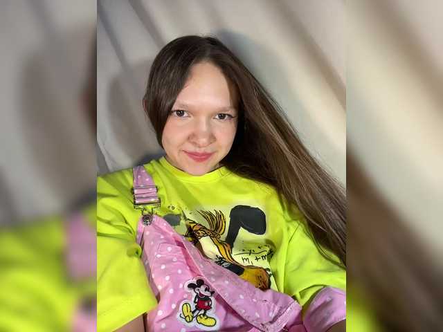 Cute-Lolly live cam on BongaCams