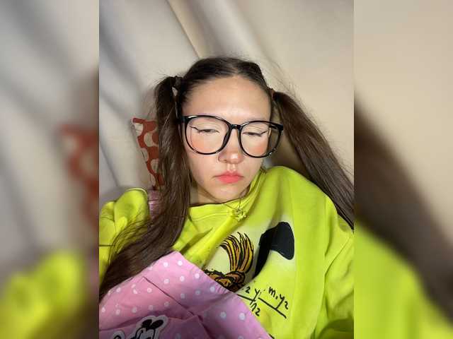 Cute-Lolly live cam on BongaCams