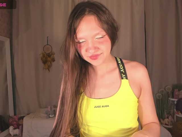  Cute-Lolly chat room