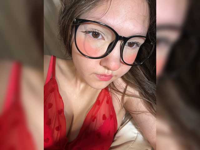 Cute-Lolly live cam on BongaCams