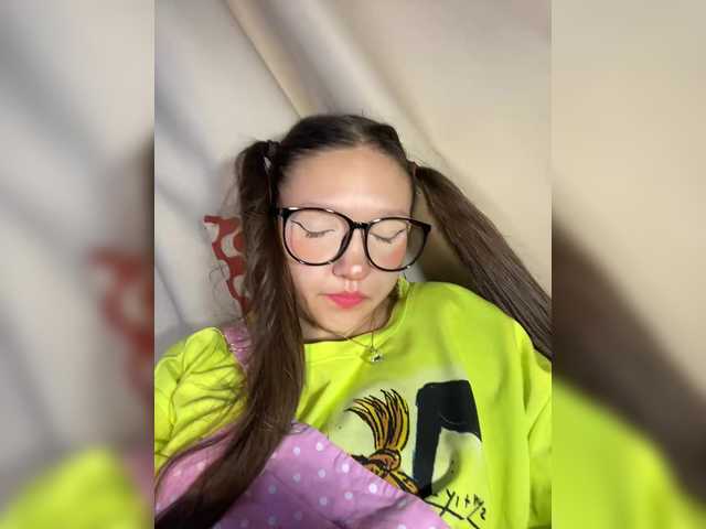 Cute-Lolly live cam on BongaCams