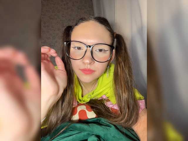 Cute-Lolly live cam on BongaCams