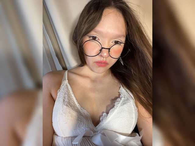 Cute-Lolly live cam on BongaCams
