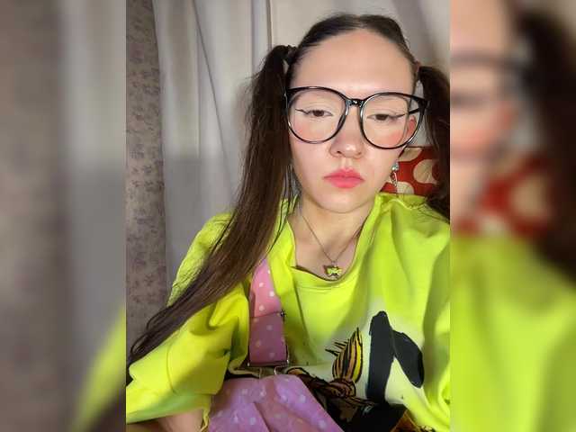 Cute-Lolly live cam on BongaCams