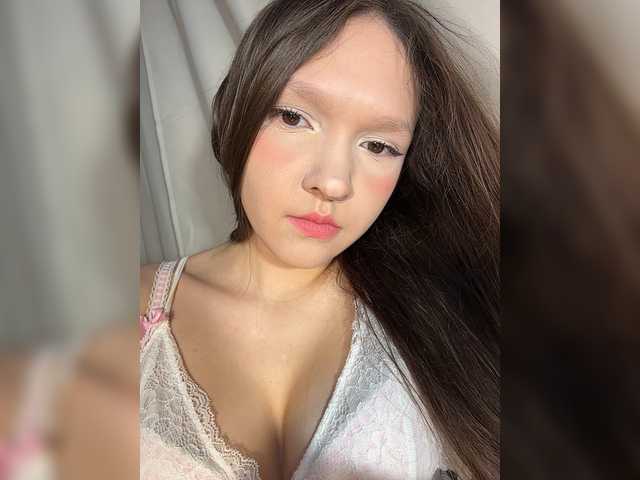 Cute-Lolly live cam on BongaCams