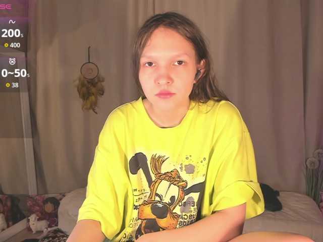 Cute-Lolly's BongaCams show and profile