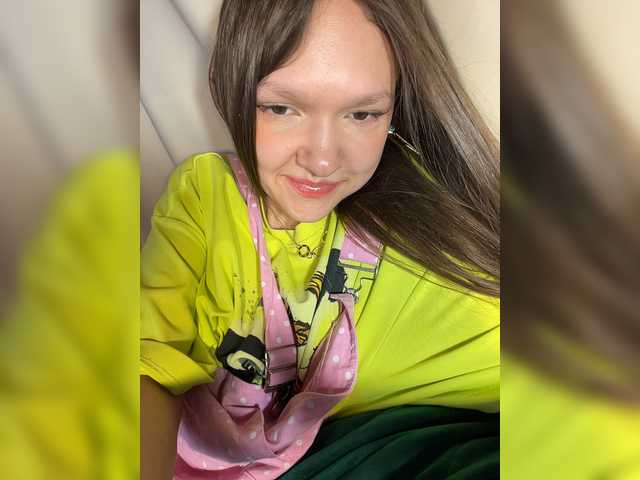 Cute-Lolly live cam on BongaCams