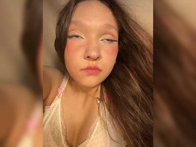 Cute-Lolly live cam on BongaCams