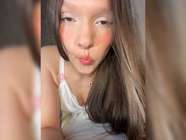 Cute-Lolly live cam on BongaCams