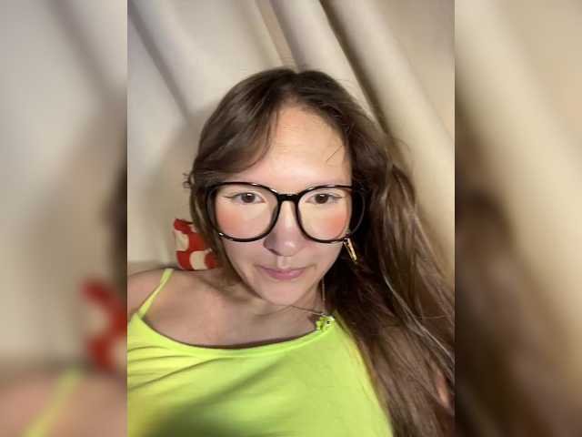 Cute-Lolly live cam on BongaCams
