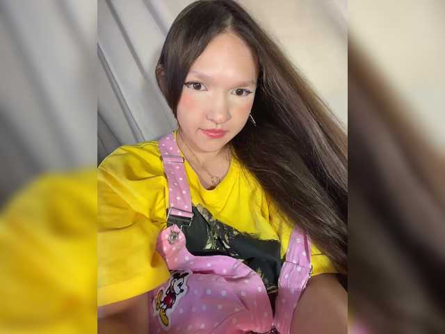 Cute-Lolly live cam on BongaCams