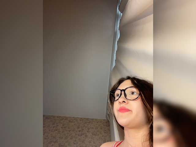 Cute-Lolly live webcam show