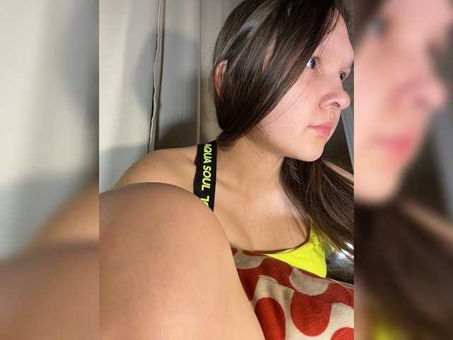 Cute-Lolly live cam