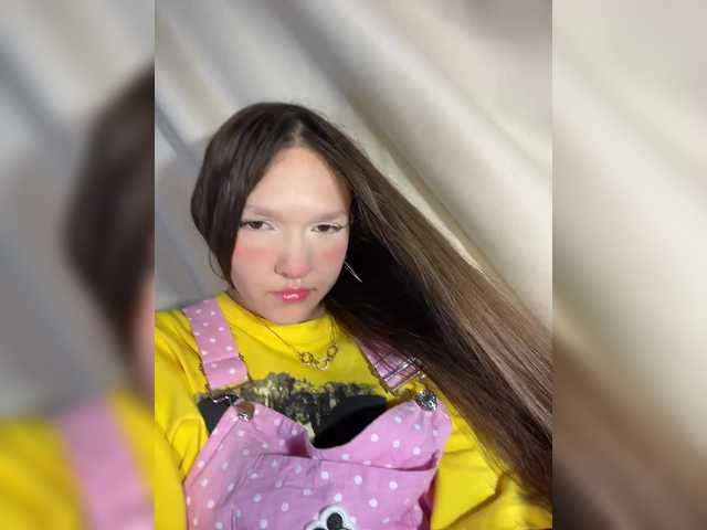 Cute-Lolly live cam on BongaCams