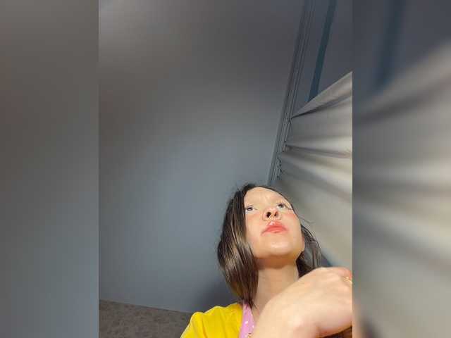 Cute-Lolly live cam on BongaCams