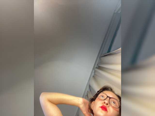 Cute-Lolly live cam on BongaCams