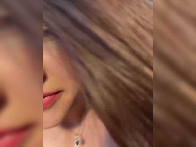 Cute-Lolly live cam on BongaCams