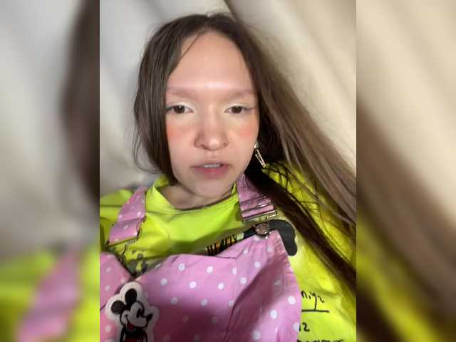Cute-Lolly live cam on BongaCams