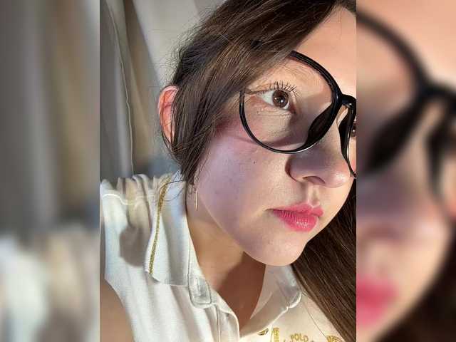 Cute-Lolly live cam