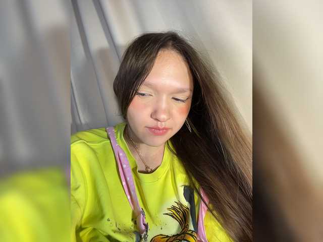 Cute-Lolly live cam on BongaCams