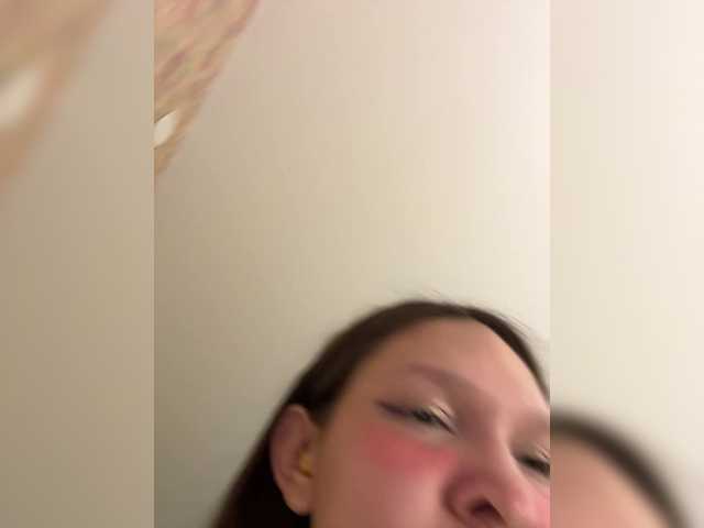 Cute-Lolly live cam on BongaCams
