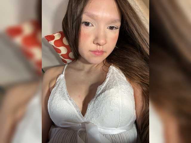 Cute-Lolly live cam on BongaCams