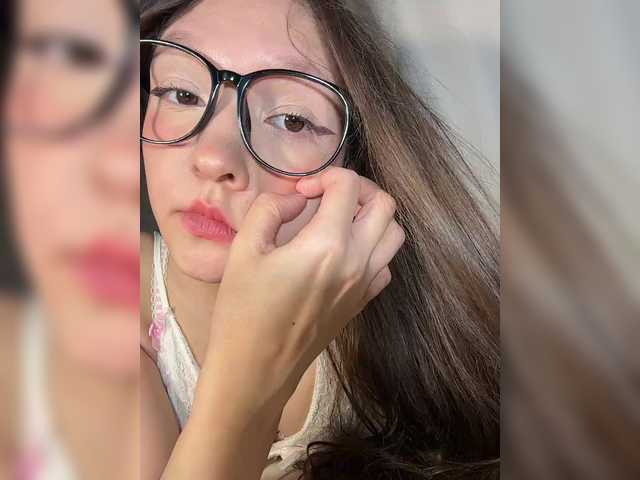 Cute-Lolly live cam on BongaCams