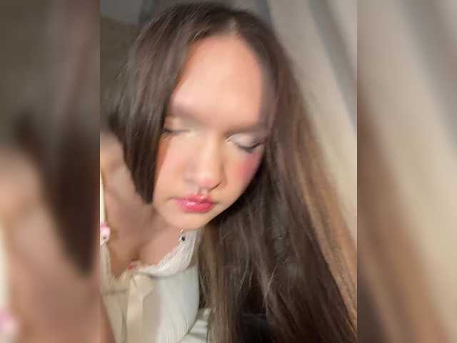Cute-Lolly live cam on BongaCams