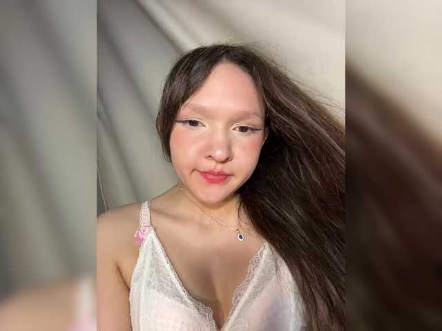 Cute-Lolly live cam on BongaCams