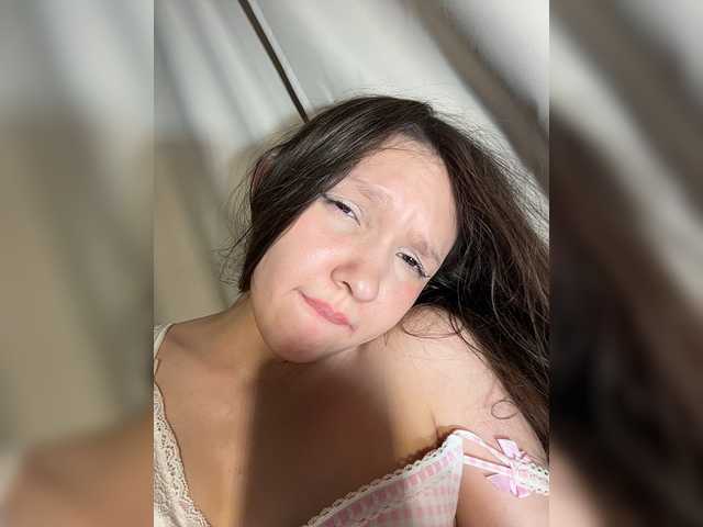 Cute-Lolly live cam on BongaCams