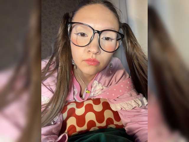 Cute-Lolly live cam on BongaCams