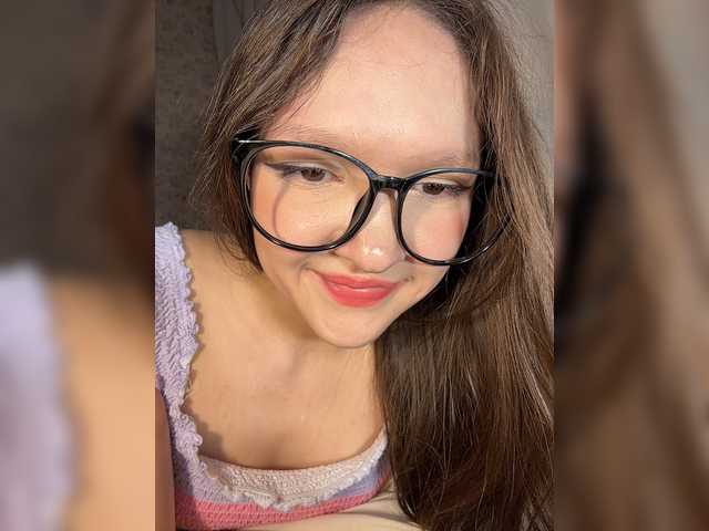 Cute-Lolly live cam on BongaCams